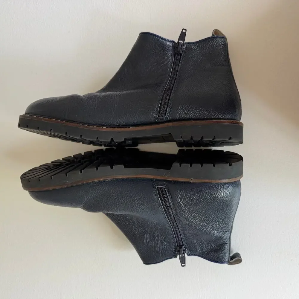 Mini Boden Kids Leather Chelsea Zip Boots Dark Navy Blue Midnight Size EU 38/Y6